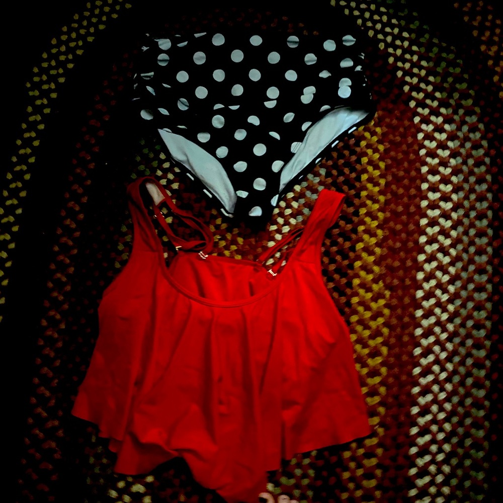 2 pice, Clean, size Large, only used a few times